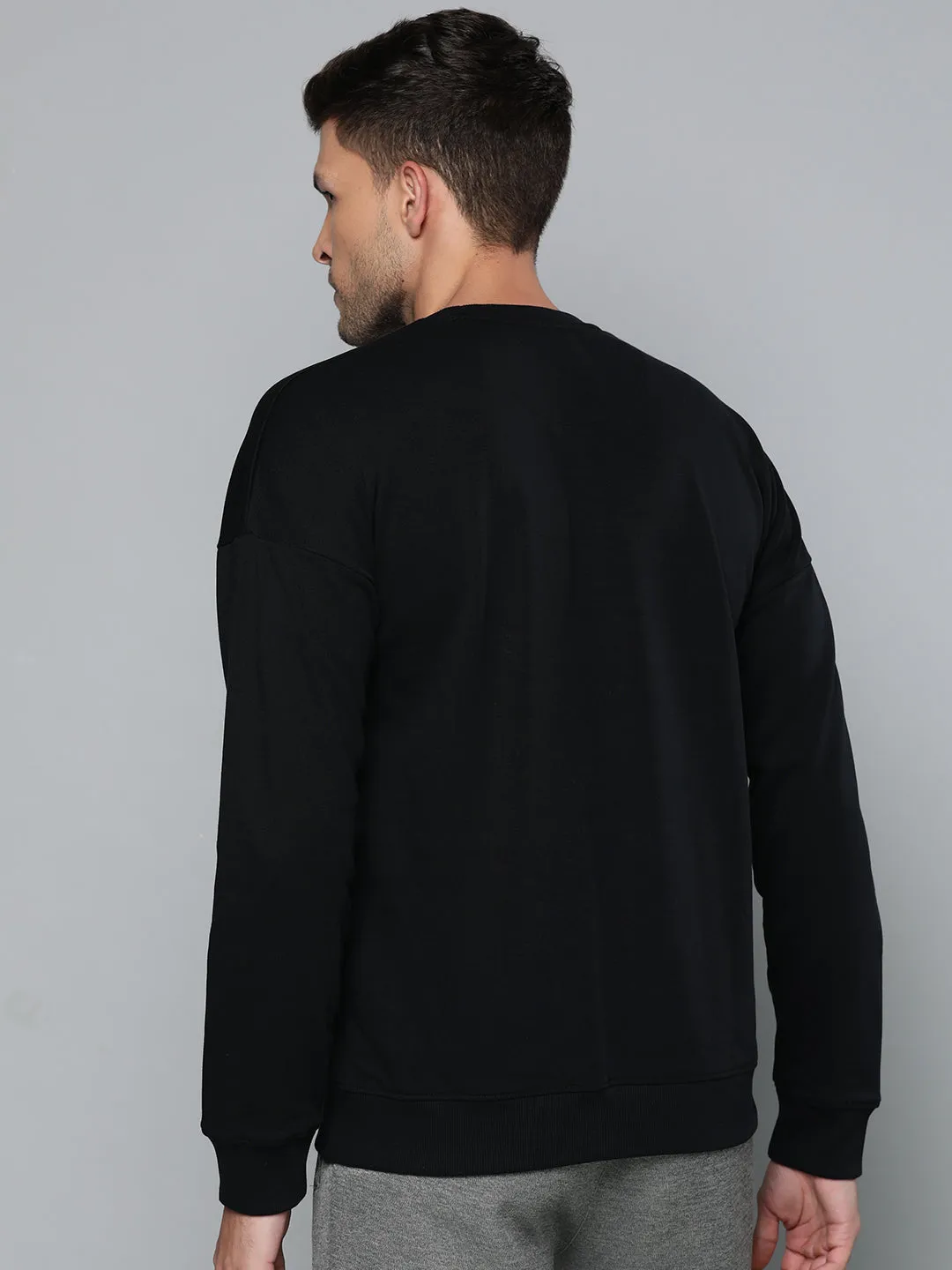 Alcis Men Black Solid Sweatshirt