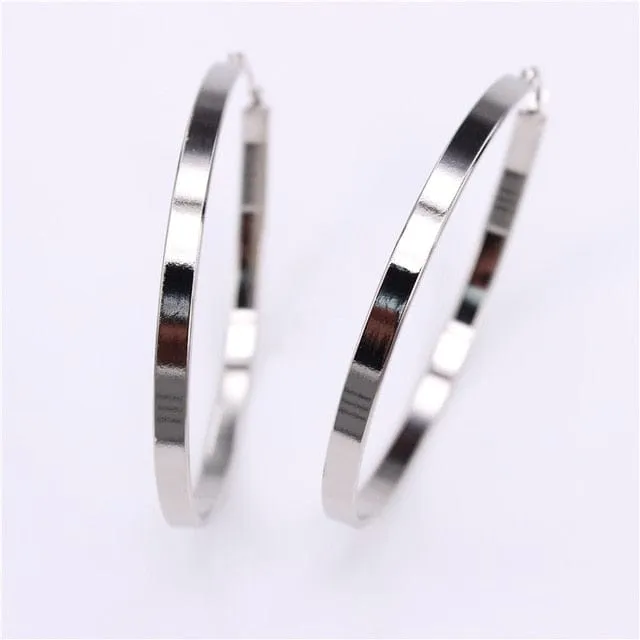 Flat Oval Smooth Hoop Earrings - 2 Colors - 3 Sizes