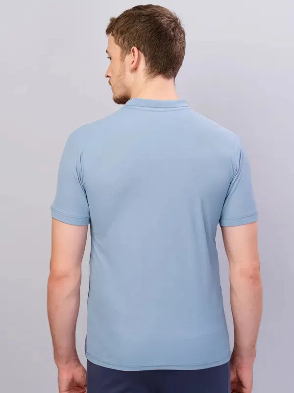 Men Colorblock Slim Fit Polo T-shirt with MATPIQ