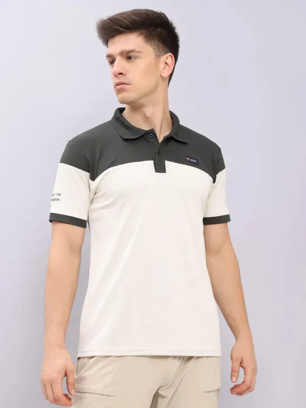 Men Colorblock Slim Fit Polo T-shirt with TECHNO DRY