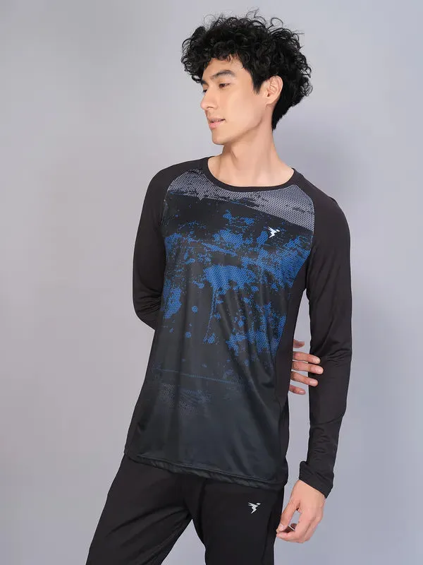 Men Geometric Slim Fit Crew Neck T-shirt with TECHNO COOL