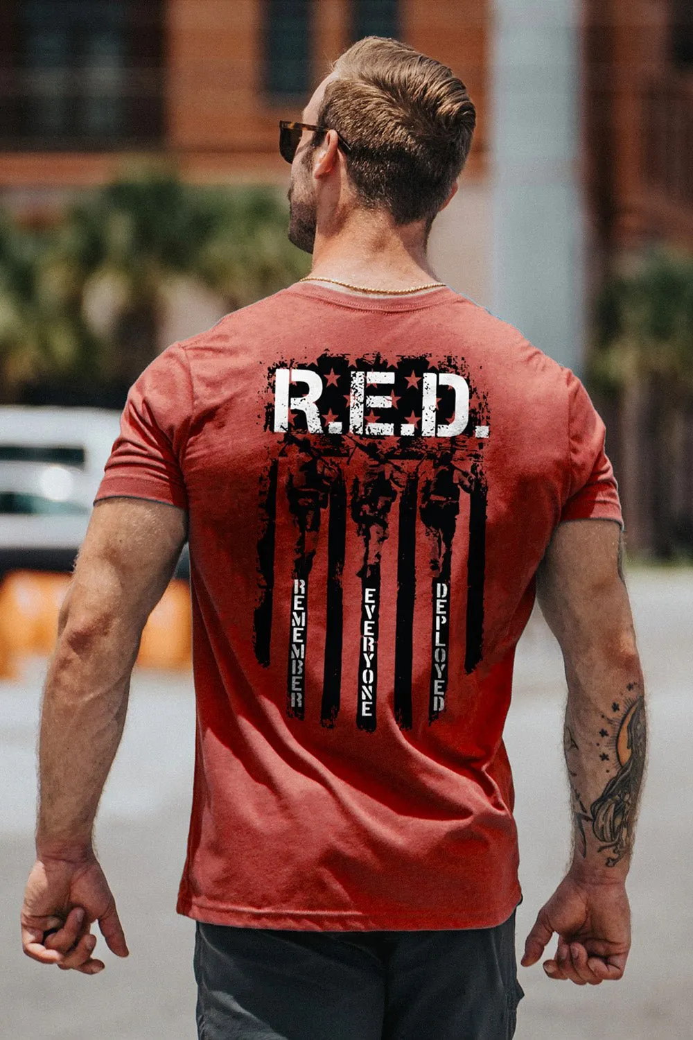 RED Remember Everyone Deployed - T-Shirt