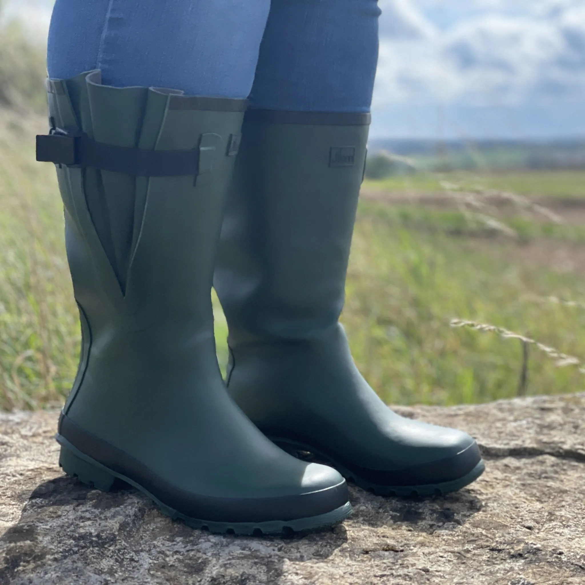 Wide Calf Wellies - Green with Black Trim - Regular Fit in Foot and Ankle