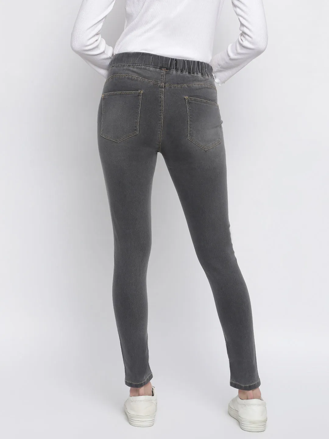 Women Grey Skinny Fit Denim Jegging